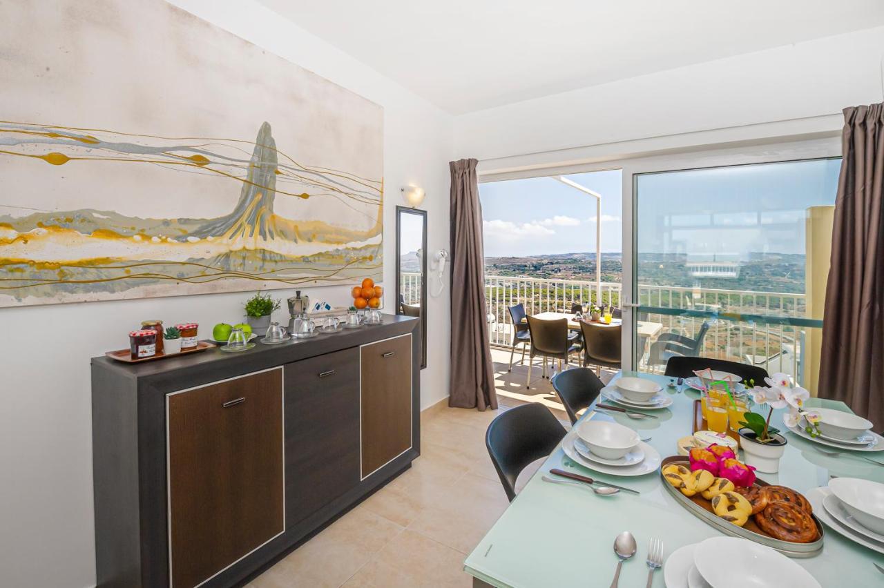 Summer Breeze Penthouse With Private Hot Tub & Terrace With Panoramic Views, By Getawaysmalta Mellieħa Esterno foto