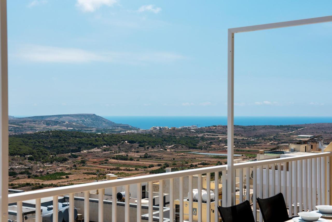 Summer Breeze Penthouse With Private Hot Tub & Terrace With Panoramic Views, By Getawaysmalta Mellieħa Esterno foto