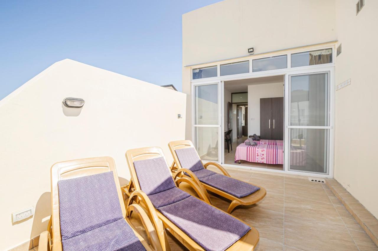 Summer Breeze Penthouse With Private Hot Tub & Terrace With Panoramic Views, By Getawaysmalta Mellieħa Esterno foto